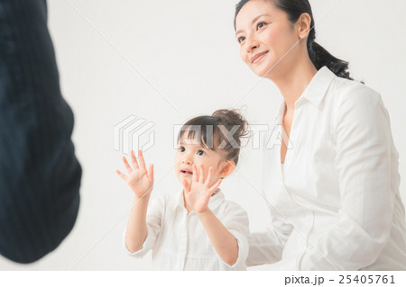 Japanese children 25405761