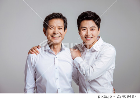 Asian Family Asian Family 25409487