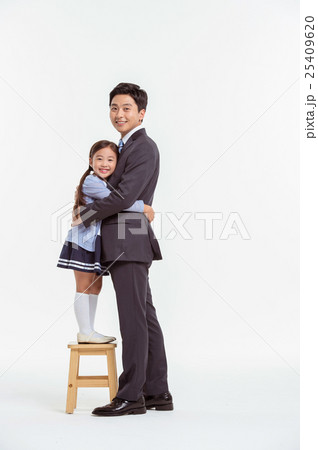 Asian Family Portrait / Isolated on White Asian Family Portrait / Isolated on White 25409620