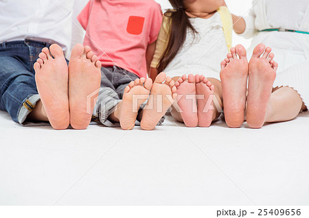 Asian Family Portrait / Isolated on White Asian Family Portrait / Isolated on White 25409656