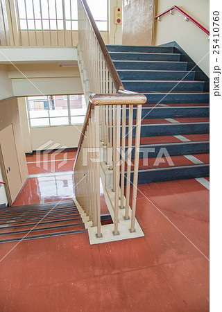 学校の階段と踊り場の写真素材