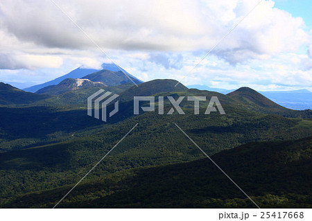 初秋の岩内岳から見るニセコ連峰の山並み 初秋の岩内岳から見るニセコ連峰の山並み 25417668