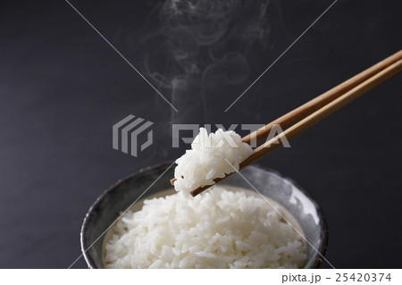 白米のご飯 25420374