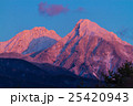 夕焼けに染まる八ヶ岳 25420943