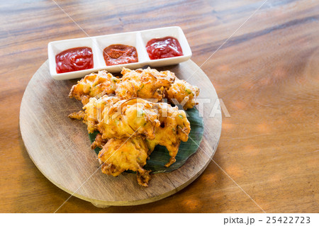 Cucur bawang or onion fritters, Malaysia food 25422723