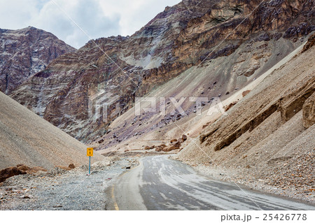 Srinagar Leh national highway NH-1 in Himalayas 25426778