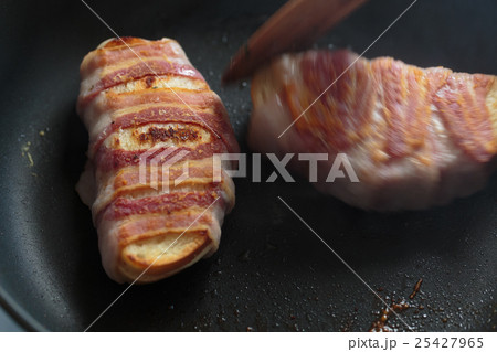 Quick tasty snack 25427965