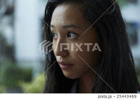 暗い女の子 25443469