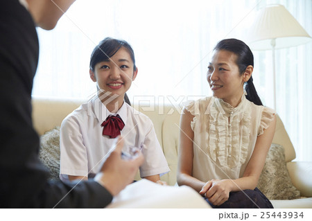 家庭訪問 25443934