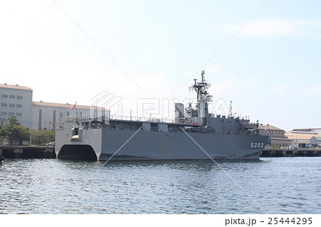 海上自衛隊呉基地　音響測定艦 25444295