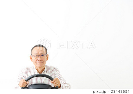 シニア　ドライバー　ライフスタイル 25445634