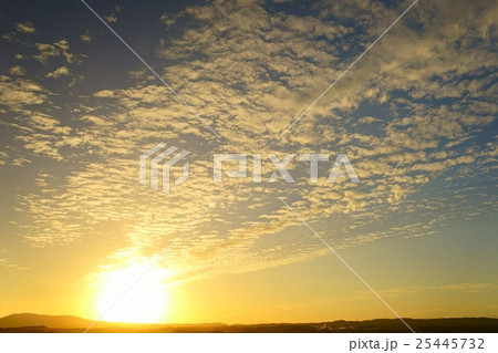 秋・夕暮れのうろこ雲７ 25445732