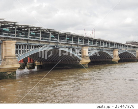 Blackfriars bridge in London 25447876
