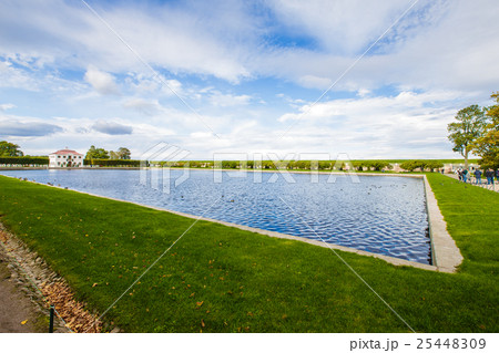 Peterhof walking park 25448309