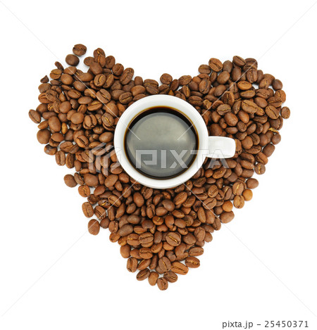 coffee beans and cup isolated on white background 25450371