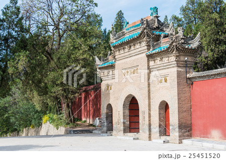 世界遺産 興教寺の山門 中国・陝西省西安 世界遺産 興教寺の山門 中国・陝西省西安 25451520