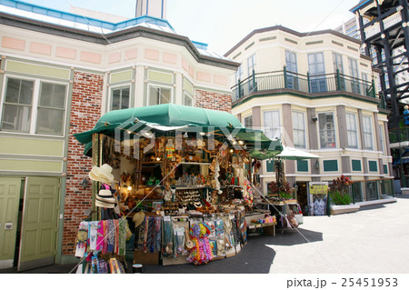 ワイキキの露店土産店 25451953