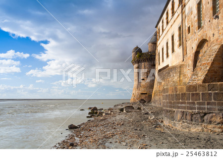 Detail of famous historic Le Mont Saint-Michel  25463812