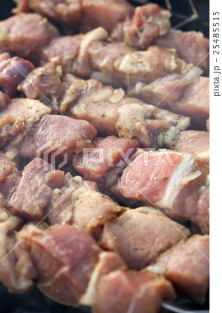 Skewered marinated raw pork 25485515