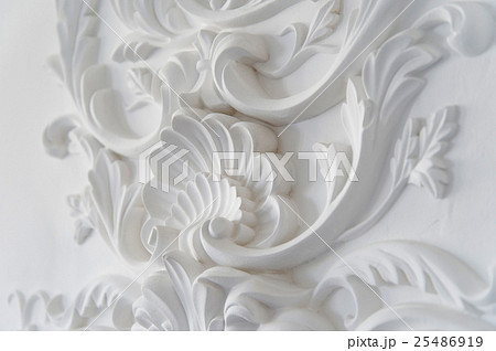 Luxury white wall design bas-relief with stucco Luxury white wall design bas-relief with stucco 25486919