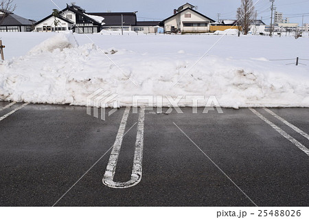 雪国の駐車場 25488026