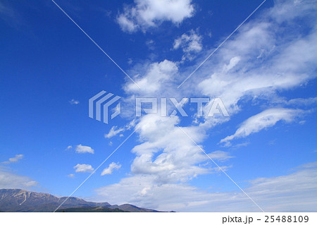 白馬山麓の秋の空 25488109