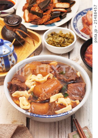 Braised beef noodles - a popular food in Taiwan Braised beef noodles - a popular food in Taiwan 25488457