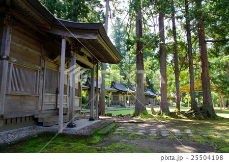 羽黒山　出羽神社神輿舎 25504198