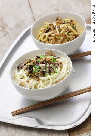 担担麺 25509743