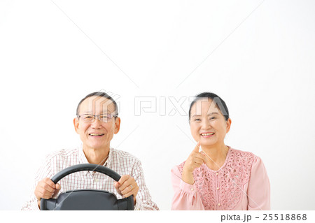 運転　シニア　 25518868
