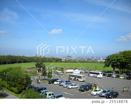 羊ケ丘展望台駐車場 25518878