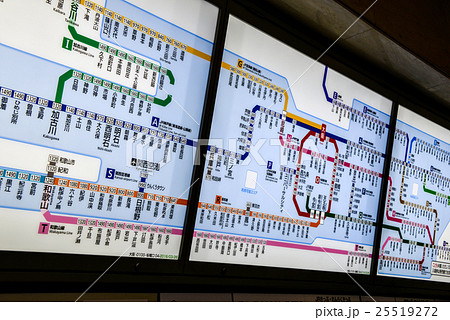 Jr大阪駅の路線図料金表の写真素材