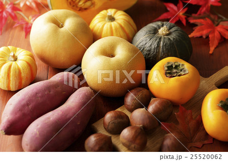 秋の食材 25520062
