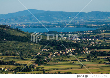 panorama of the Val di Chiana and Lake Trasimeno panorama of the Val di Chiana and Lake Trasimeno 25520960