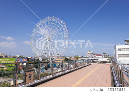 名古屋港シートレインランドへ続く歩道橋 25525832