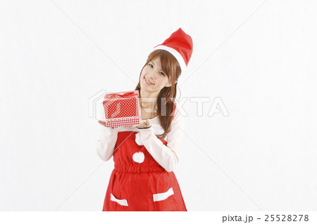 クリスマスイメージの女性 25528278