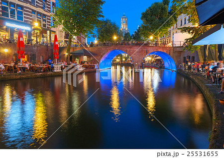 Night Dom Tower and bridge, Utrecht, Netherlands Night Dom Tower and bridge, Utrecht, Netherlands 25531655