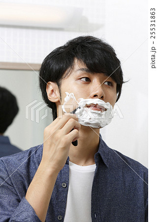 ひげ剃り シェービングフォーム ひげ剃り シェービングフォーム 25531863