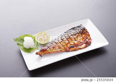 サバの塩焼き 25535034