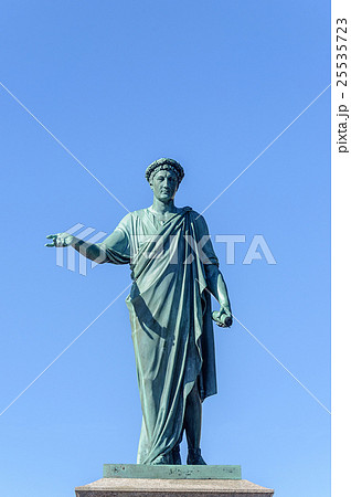 Monument to Duke de Richelieu in Odessa 25535723