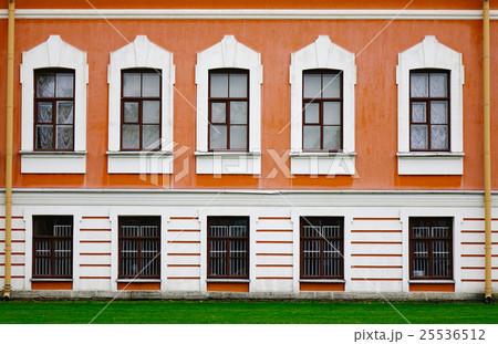 Details of old building 25536512