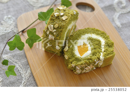 抹茶ロールケーキ 25538052