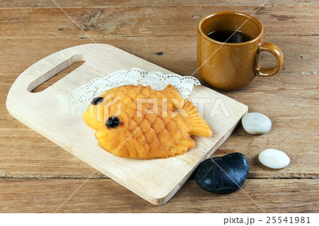 Japanese fish shaped pancake Japanese fish shaped pancake 25541981