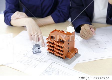 マイホーム計画 一軒家　マンション　　戸建かマンションか？　 25542572
