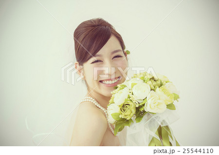 インスタ風花嫁 25544110