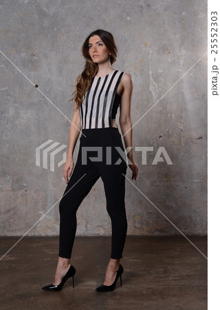 Girl in summer dress 25552303