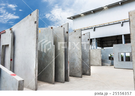Precast concrete wall panel 25556357