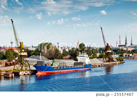 Loading operations at the port Loading operations at the port 25557407