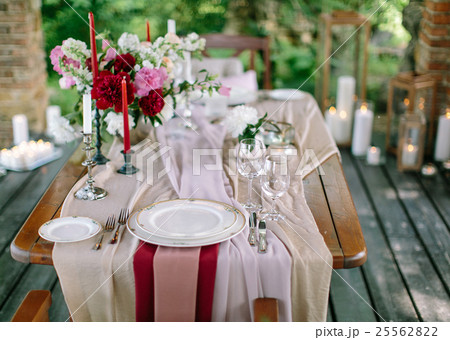 Festive table layout. Wedding decor. Table layout 25562822