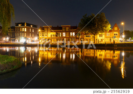 Dutch houses on Canal, Delft, Netherlands 25562919